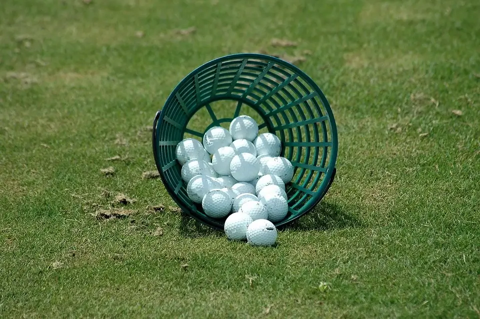 How Many Golf Balls in A Bucket?