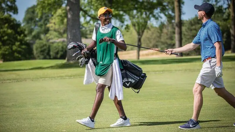 How Much Do Caddies Make At Country Clubs?