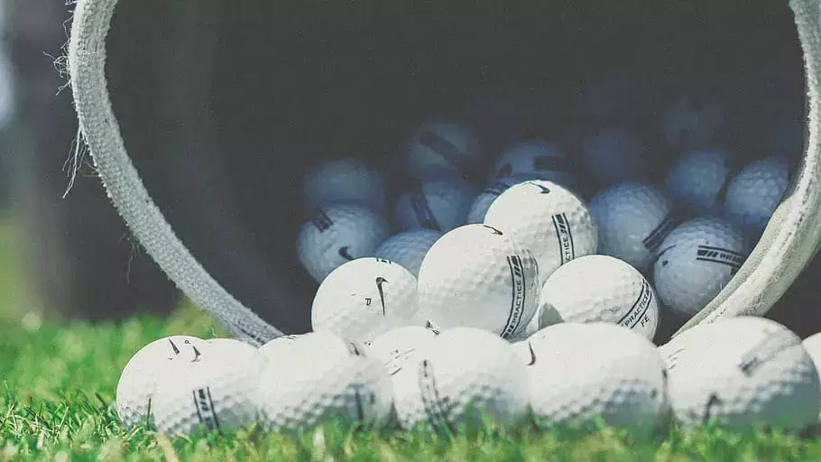 How to Clean Golf Balls at Home